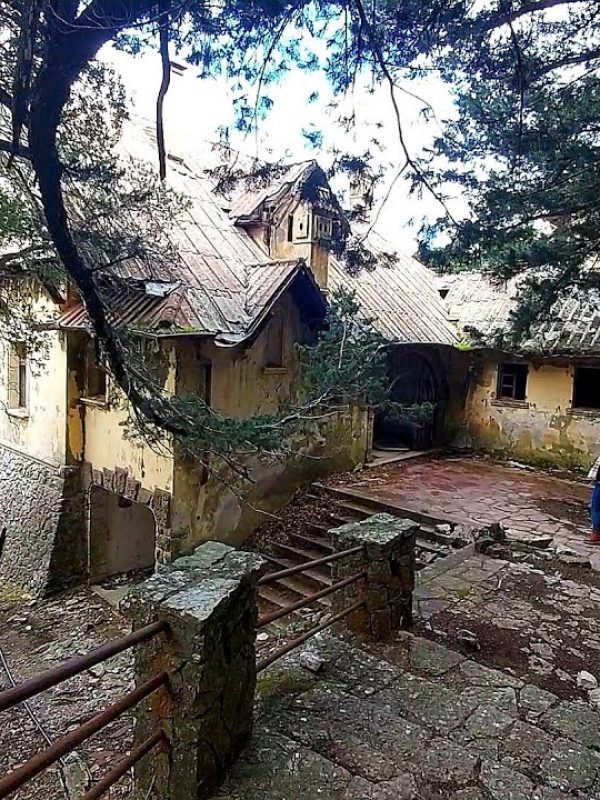 Villa de Vecchi 4
